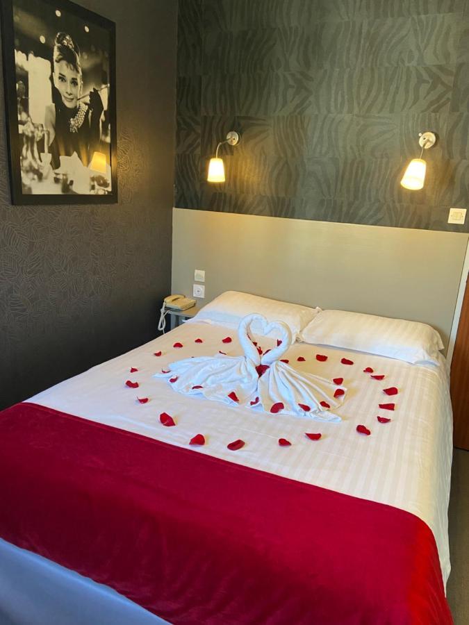Hotel Calme Des Pins & Spa لي سابلِ دولونْ المظهر الخارجي الصورة
