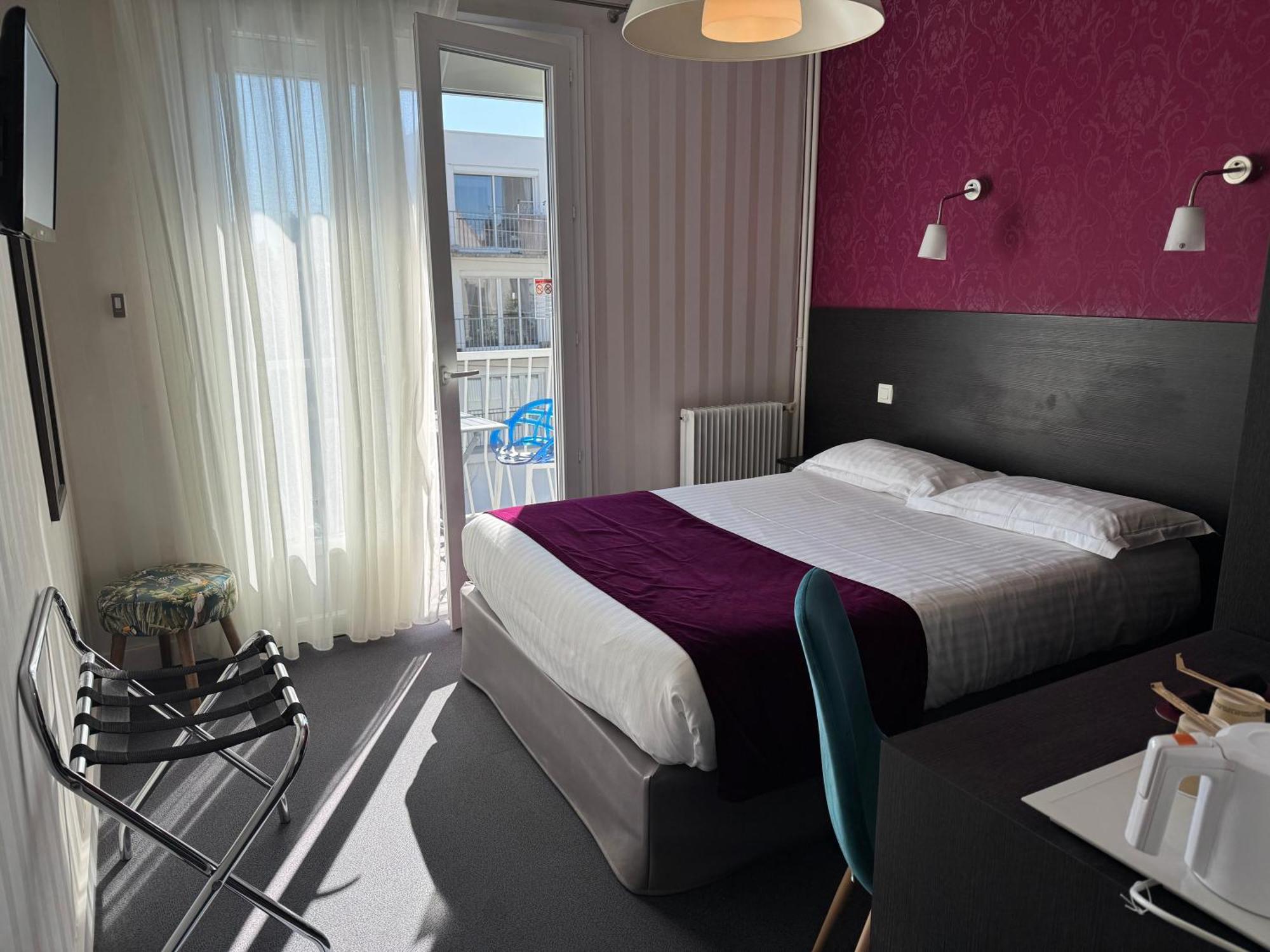 Hotel Calme Des Pins & Spa لي سابلِ دولونْ المظهر الخارجي الصورة