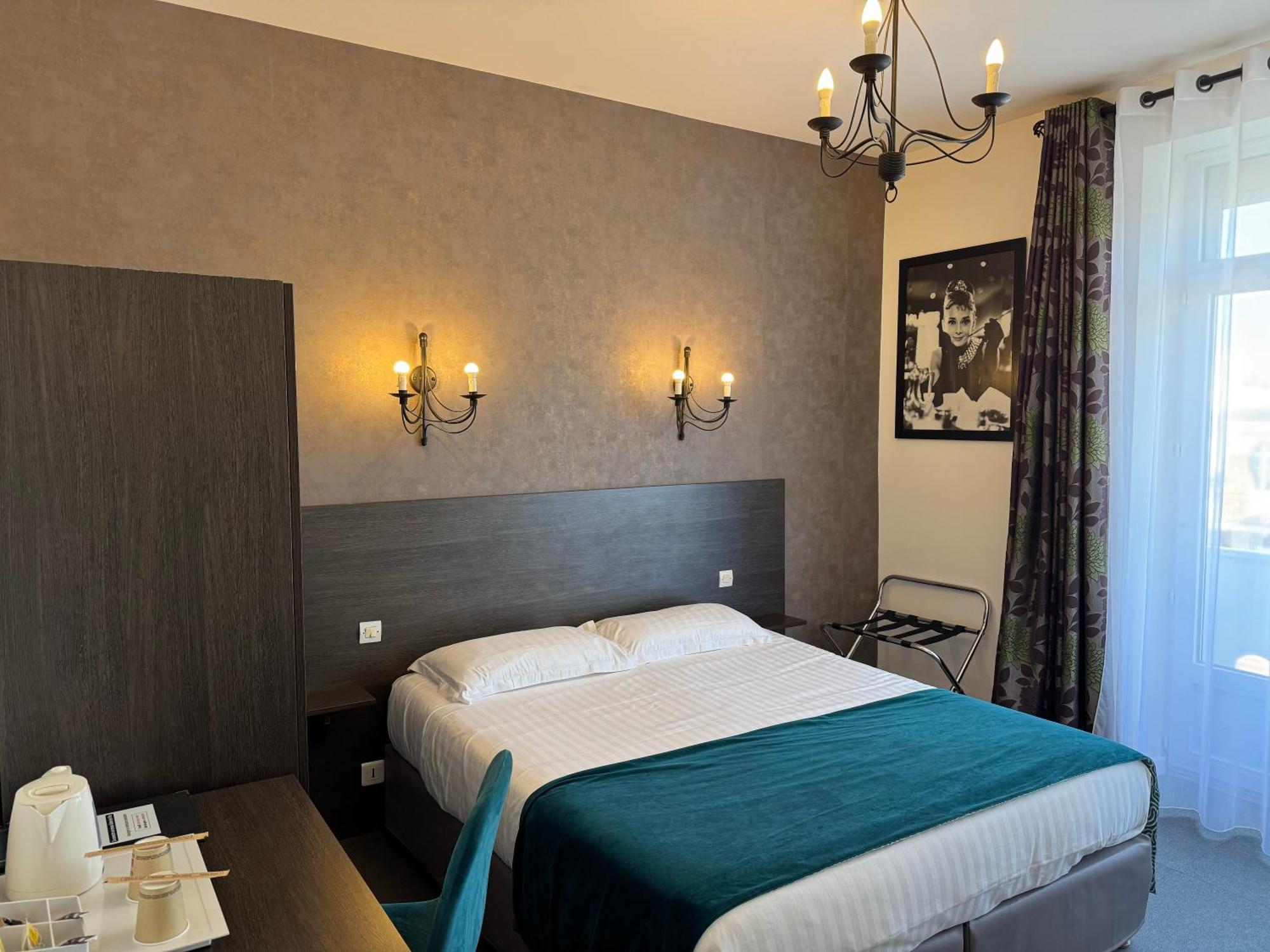 Hotel Calme Des Pins & Spa لي سابلِ دولونْ المظهر الخارجي الصورة