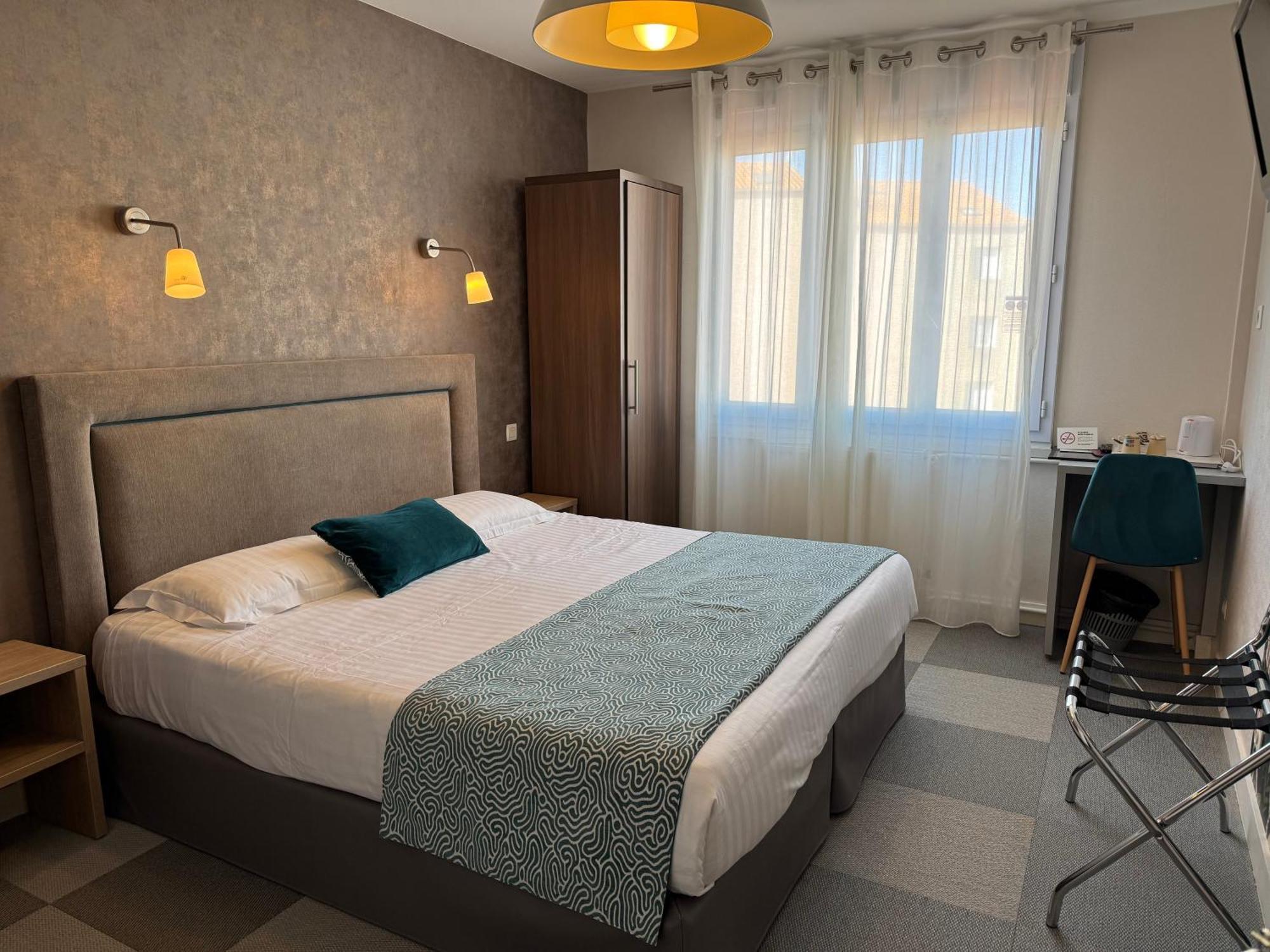 Hotel Calme Des Pins & Spa لي سابلِ دولونْ المظهر الخارجي الصورة