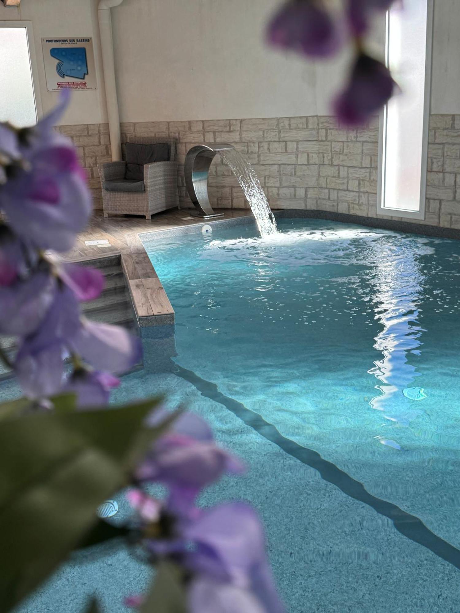 Hotel Calme Des Pins & Spa لي سابلِ دولونْ المظهر الخارجي الصورة